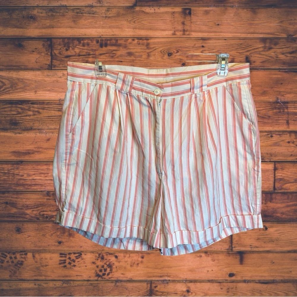 5 for $25🔥Vintage Eve Ltd. Striped Cuffed Hem Shorts Size 38 (XL)